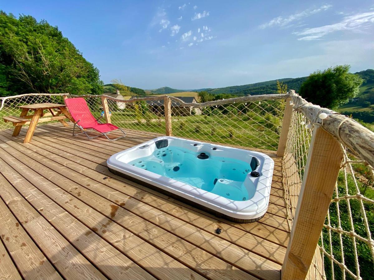 Yourte 2-4 Personnes Avec Spa Saint-Laurent-de-Lévézou Dış mekan fotoğraf